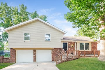 524 Stacey Dr Belton, MO 64012